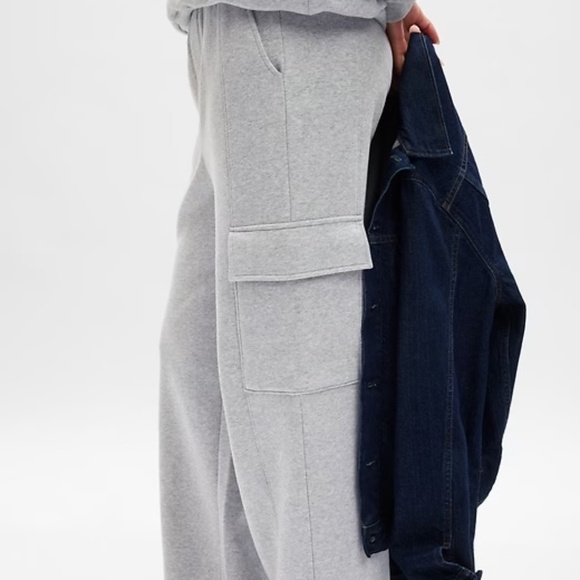 ❤️ NEW! GAP Vintage Soft Cargo Sweatpants Joggers w/Drawstring at Ankles - Picture 7 of 8